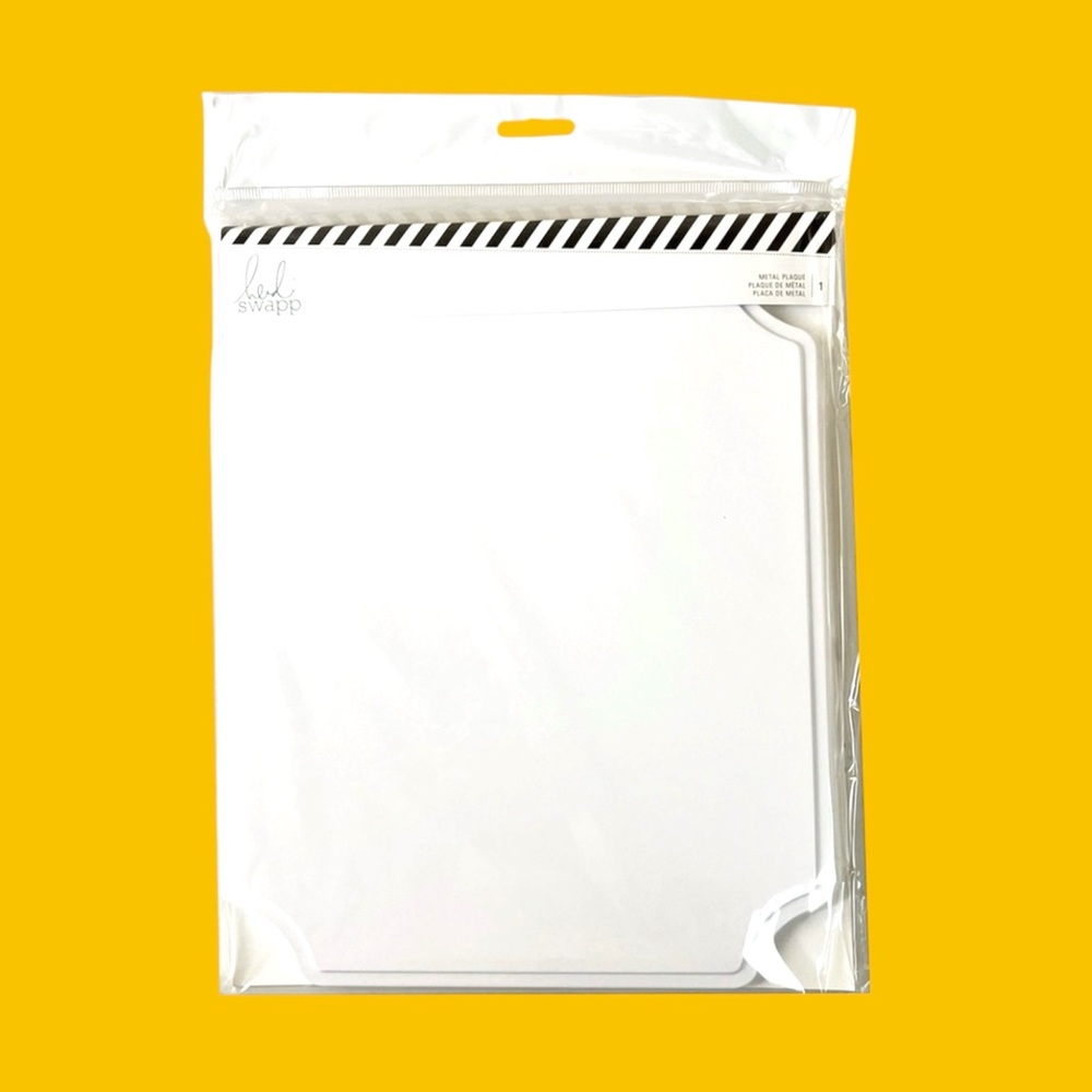 💥 2 for 12 or 4 for 20 💥 Heidi Swapp metal plaque with matte white finish